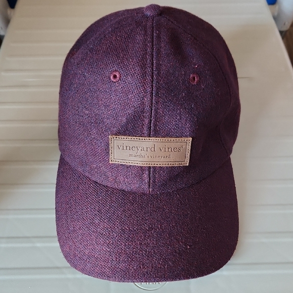 Vineyard Vines Maroon Wool Blend Leather Logo Baseball Hat - Picture 1 of 8